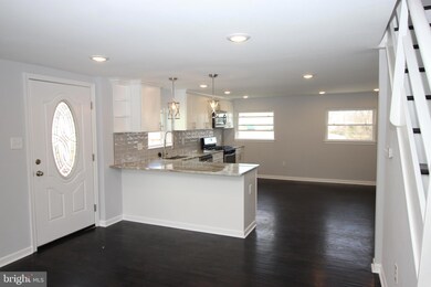 2852 Sebring Rd, Philadelphia, PA 19152 - photo 5