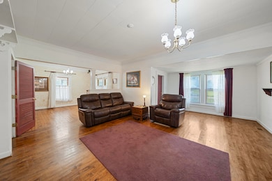 1702WLindenSt8255