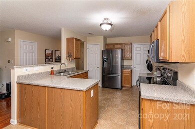 127 Windrow Ln, Statesville, NC 28625 - photo 4