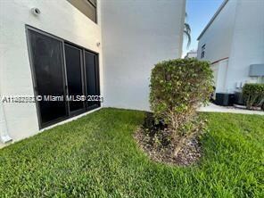 3571 Magellan Cir unit 3454, Miami, FL 33180 - photo 6
