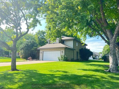 602 Dockside Cove, Hastings, NE 68901 - photo 2