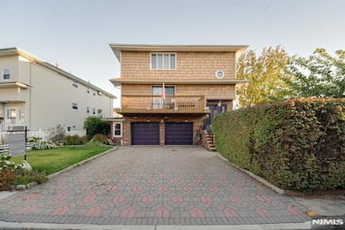 3 Acorn Rd, Secaucus, NJ 07094 - photo 2