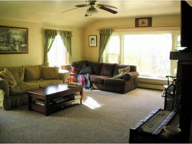 72 Joy St, Pittsfield, NH 03263 - photo 5