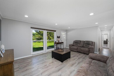 9-web-or-mls-Kim Christenson 26 garric s