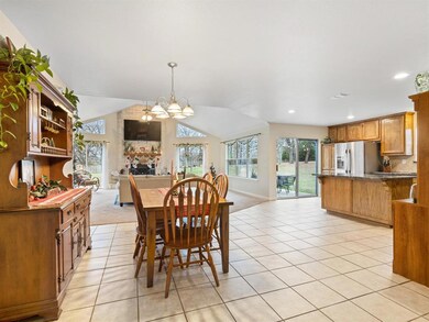 130 San Chez Dr, Gainesville, TX 76240 - photo 6