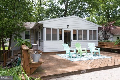 323 Edgemere Dr, Annapolis, MD 21403 - photo 3