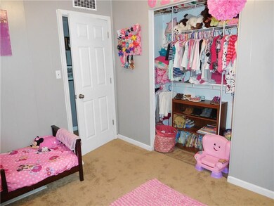 2704 E 26th St, Muncie, IN 47302 - photo 4