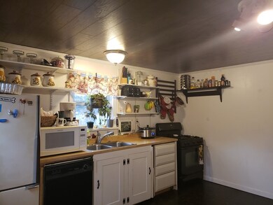 680 Wheelwright Rd, Barre, MA 01005 - photo 7