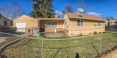 2556 /2538 Lanning Ave, Redding, CA 96001 - photo 2