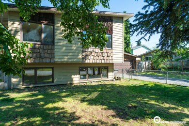 7_FrontYard