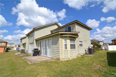 872 Caribbean Dr, Davenport, FL 33897 - photo 2