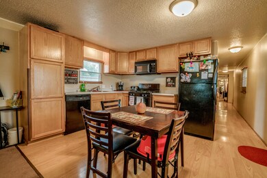 404 W Prairie Ln, Mandan, ND 58554 - photo 3