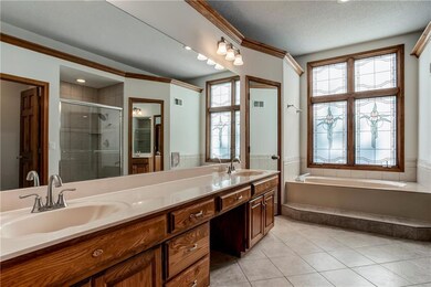 8168 Constance St, Lenexa, KS 66215 - photo 5