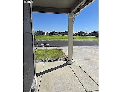 531 E Bella Vista Ave, Hermiston, OR 97838 - photo 3