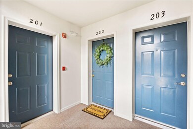 3570 Sherbrooke Cir unit 202, Woodbridge, VA 22192 - photo 6