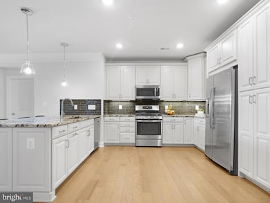 21022 Rocky Knoll Square unit 305, Ashburn, VA 20147 - photo 6