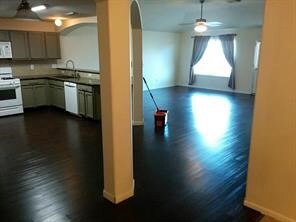 2415 Fox River Ln, Spring, TX 77386 - photo 4