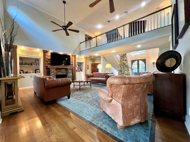 6familyrmPhoto Nov 22 2024, 3 48 36 PM