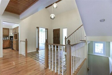 9100 Dice Ln, Lenexa, KS 66215 - photo 2