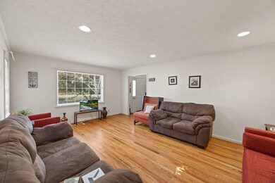 1105 Walton Ln, Cookeville, TN 38501 - photo 2