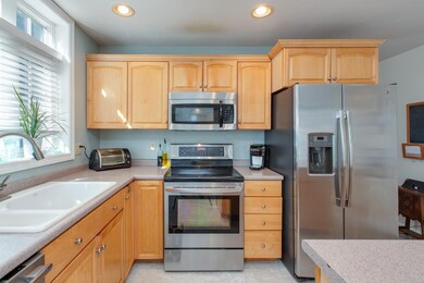 6 Lori Ln, Londonderry, NH 03053 - photo 5