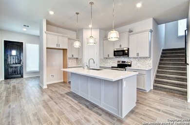 892 Casetta Trail, New Braunfels, TX 78130 - photo 3