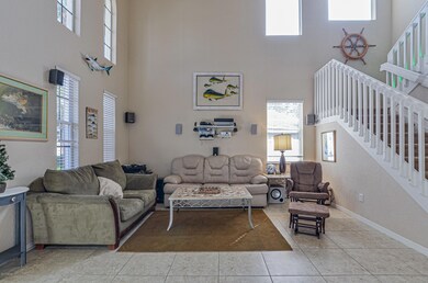 2 Story Living Rm