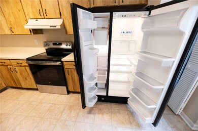 Kitchen Frig. with Ice maker