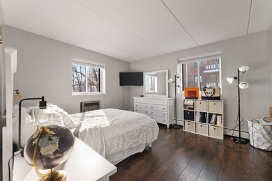 80 N Warren St unit 2, Woburn, MA 01801 - photo 7