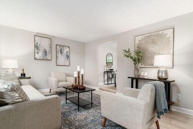 9644 Merry Ln, Pickerington, OH 43147 - photo 7