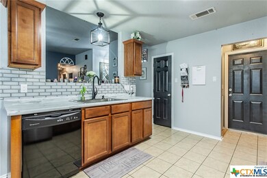 501 Kylar St, Troy, TX 76579 - photo 6