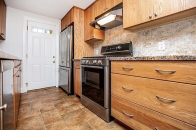 24 Sigourney St, Lynn, MA 01905 - photo 3