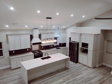 394 Coonpath Rd NE, Lancaster, OH 43130 - photo 2