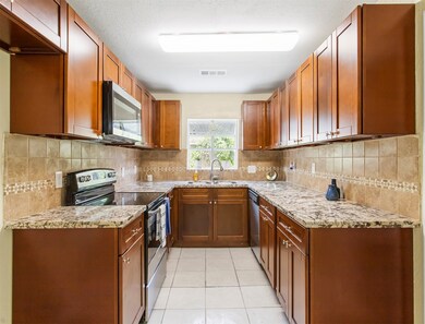 2922 Rosemary Ln, Houston, TX 77093 - photo 6