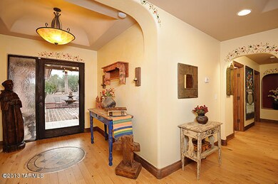 FRONT ENTRANCE/FOYER
