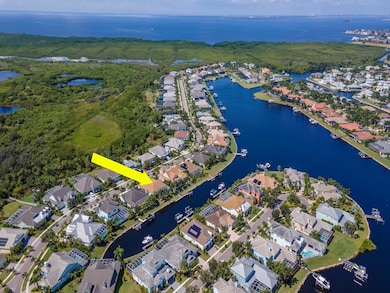 717 Manns Harbor Dr, Apollo Beach, FL 33572 - photo 4