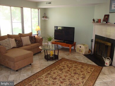 2189 E Village Rd, Southampton, PA 18966 - photo 2
