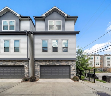 849 Fisher St unit H, Houston, TX 77018 - photo 2