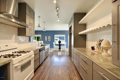 4 Beautiful Custom Kitchen