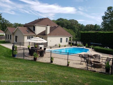 8 Forge Ct, Marlboro, NJ 07746 - photo 2