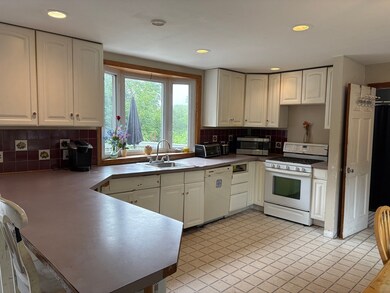16 Washington St, Whitman, MA 02382 - photo 2