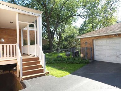 1238 Strieff Ln, Flossmoor, IL 60422 - photo 3