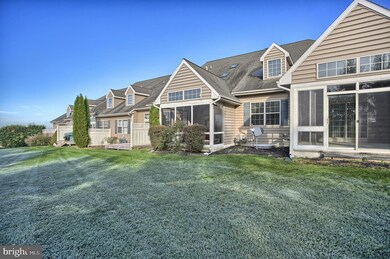 908 Walnut St, New Holland, PA 17557 - photo 5