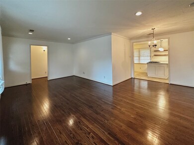 2019 Libbey Dr, Houston, TX 77018 - photo 4