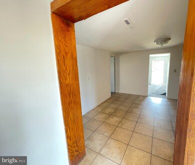 6200 Oklahoma Rd, Sykesville, MD 21784 - photo 4