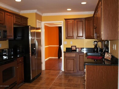 10117 Trotter Trace, Louisville, KY 40228 - photo 6