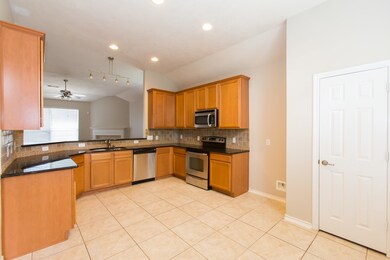 10206 N Pine Ivy Ln, Tomball, TX 77375 - photo 3