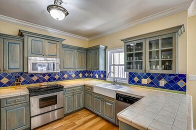 1019 Whitehead St 9