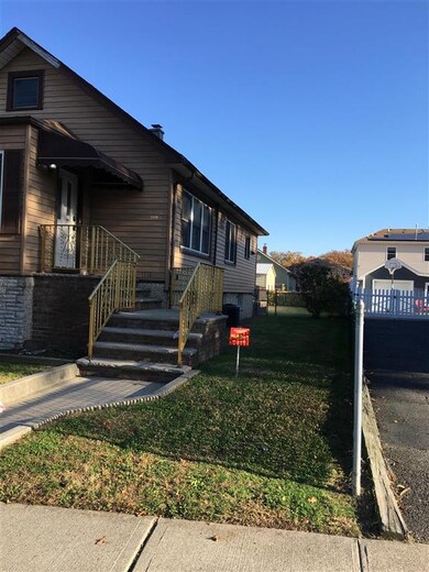 1110 Stonewall Ln unit Whole House, Secaucus, NJ 07094 - photo 2