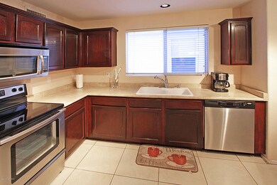 Kitchen W/Stainless Steel Appliances